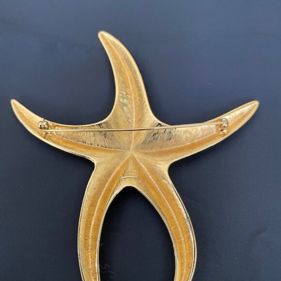 Brooch –VTG - gold stainless steel star fish design – with back clasp - Picture 3 of 4